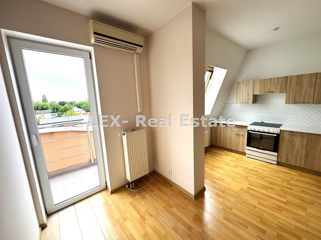 Dwupokojowe mieszkanie 33 m² w centrum Pruszkowa. - Widok 2