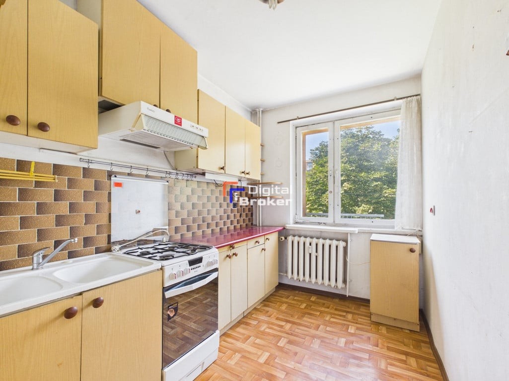 2 pokoje / 42,4 m² / Retkinia / Rozkładowe / 1 piętro / Balkon