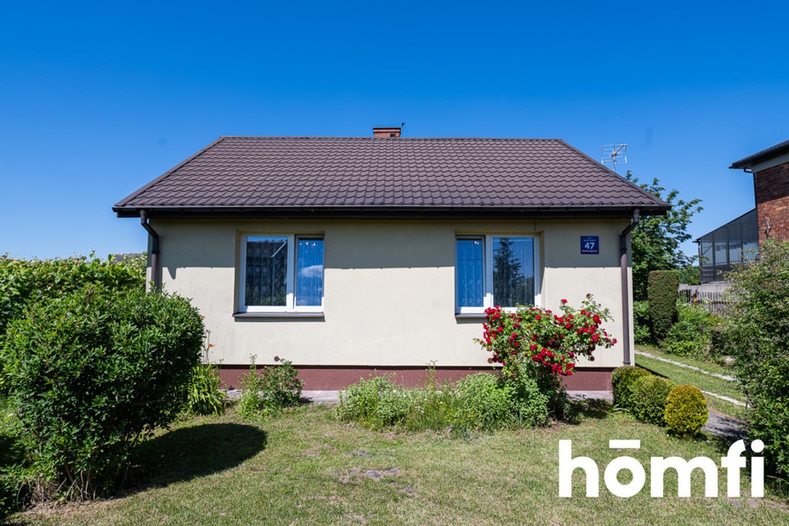 Urokliwy niewielki dom na przedmieściach - Widok 2