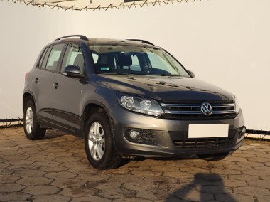 Volkswagen Tiguan , Salon Polska, Serwis ASO, Navi, Klimatronic, Parktronic-1