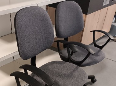 Fotele biurowe szare w okazyjnej cenie-1