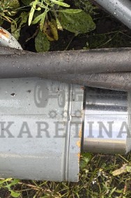 Claas Scorpion 7040 Siłownik Podnoszenia Siłownik Wyrównania 0013003700 0013003720-2