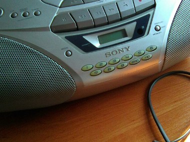 Radio–magnetofon / cd Sony-1