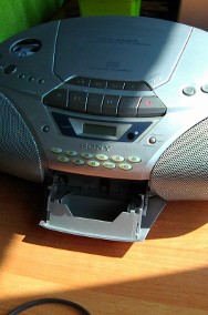 Radio–magnetofon / cd Sony-2