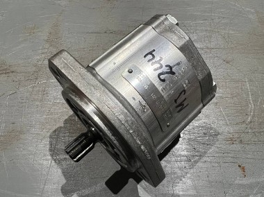 MOOG CA36037-001 (WP09-080-R ; 1802905) Pompa hydrauliczna-1