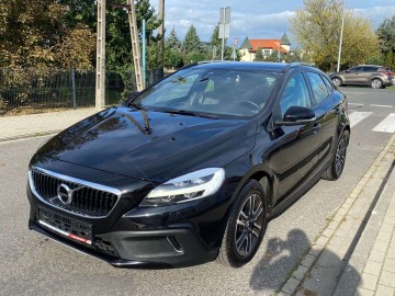 Volvo V40 II