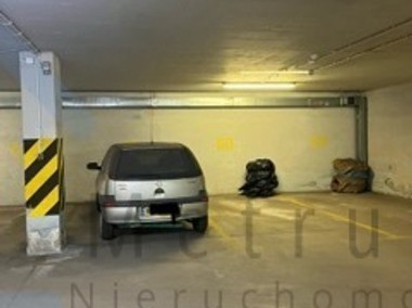 Miejsce podziemne parkingowe na sprzedaż-1