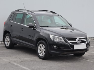 Volkswagen Tiguan , Salon Polska, Serwis ASO, DSG, Skóra, Xenon, Bi-Xenon,-1