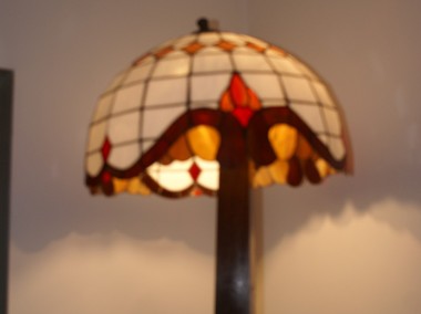 Lampa z abażurem typu Tiffany   -1