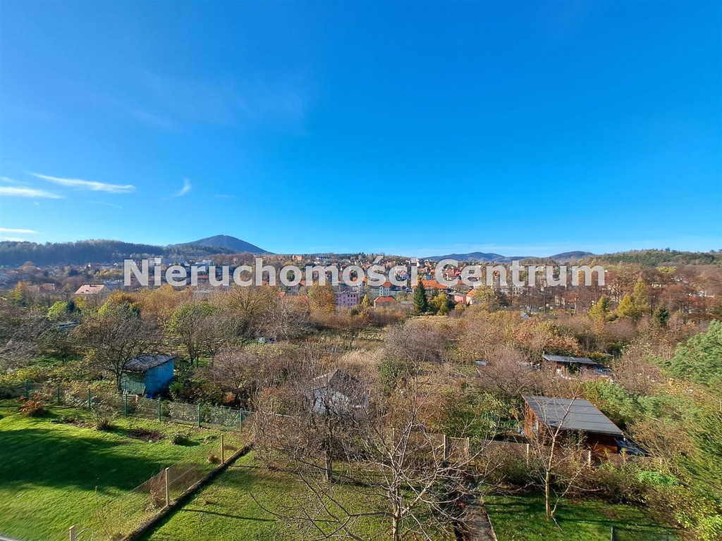 Dom na sprzedaż, 8 pokoi, 306 m², Szczawno-Zdrój
