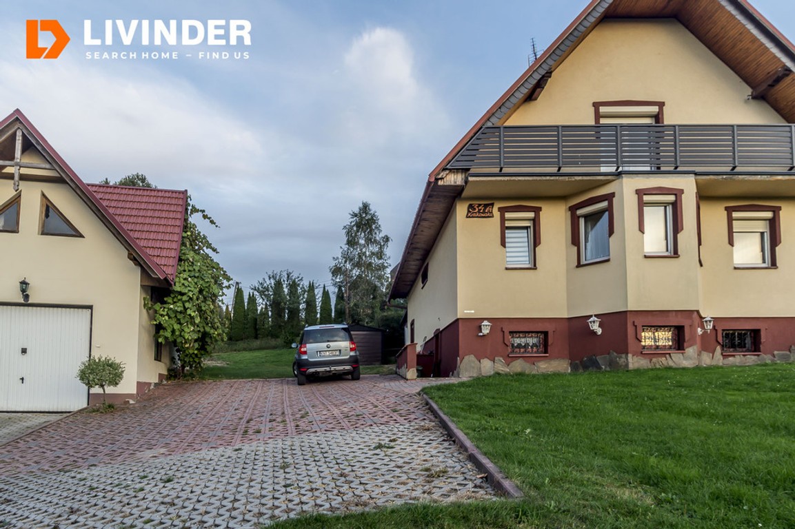 4-соба куќа и еднофамилијарна куќа од 240 m²