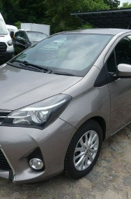 Toyota Yaris III 1,33 VVTi Premium Edition Klima Kamera Cofania Alu 7 x Airbag-2