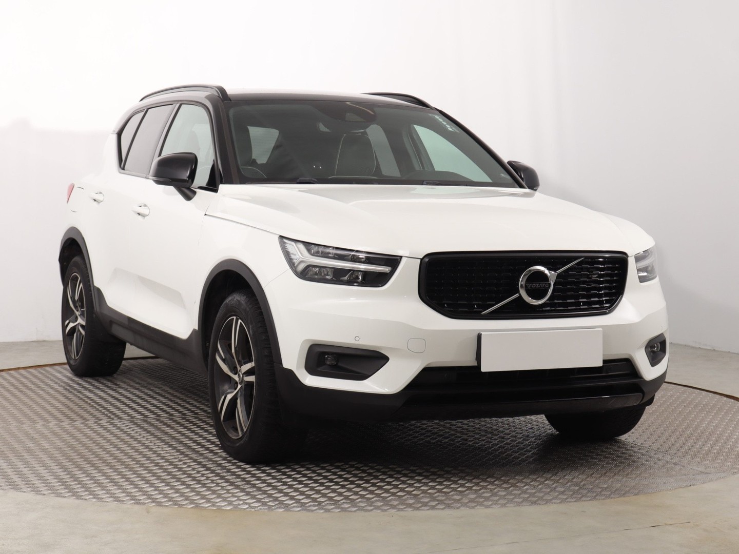 Volvo XC40 , Salon Polska, Serwis ASO, Skóra, Navi, Klimatronic