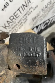 JCB FAstrac - obudowa środkowa skrzyni biegów-3