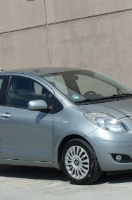 Toyota Yaris II 1.3 VVT-i 100KM/Lift/Klimatronik/Ks.Serwisowe-2
