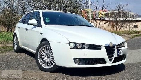 Alfa Romeo 159 I 2.0JTDM Progression 