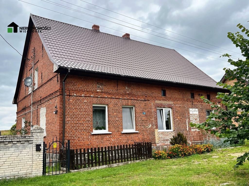 Dom w Steklnie na sprzedaż