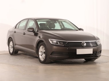 Volkswagen Passat B8 , Salon Polska, VAT 23%, Navi, Tempomat, Parktronic-1