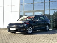 Volkswagen Passat B8 2 kpl.opon, Navi, Łopatki, Climatronicx3 Grzane fotele Masaż GWARANC