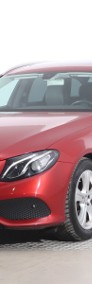 Mercedes-Benz Klasa E W213 , Automat, Skóra, Navi, Klimatronic, Tempomat, Parktronic,-3