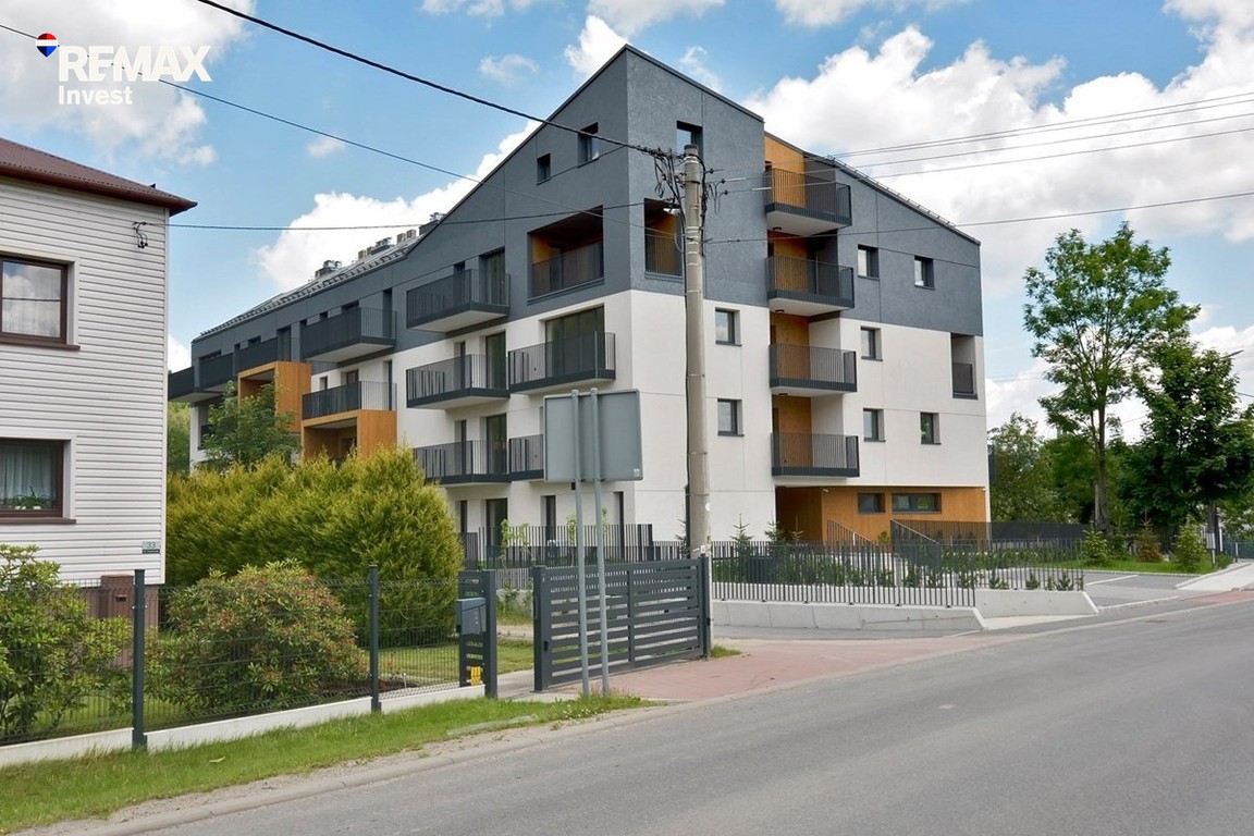Duże mieszkanie z antresolą i balkonem