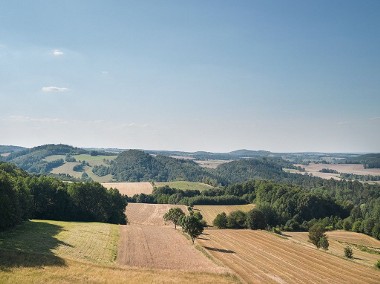 DZiałka z widokiem na Pogórze Izerskie/ uzbrojona/-1