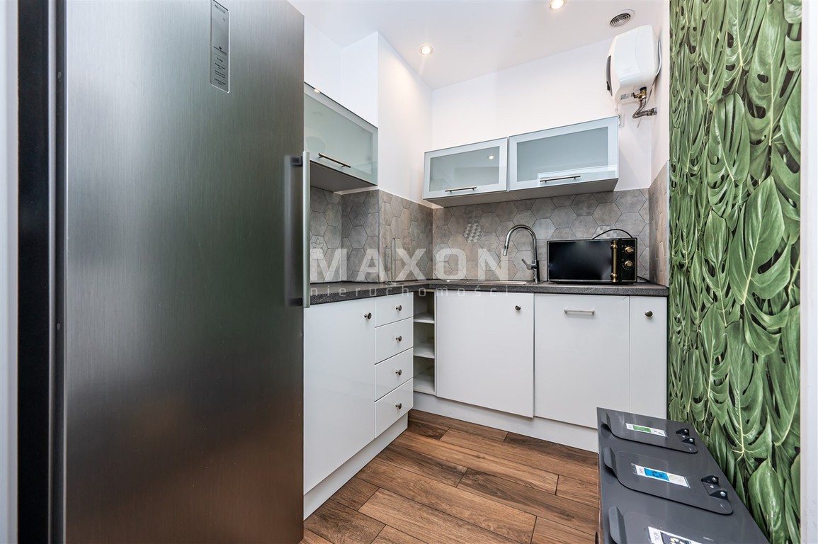 Biuro, 170 m² przy ul. Mokotowskiej - View 3