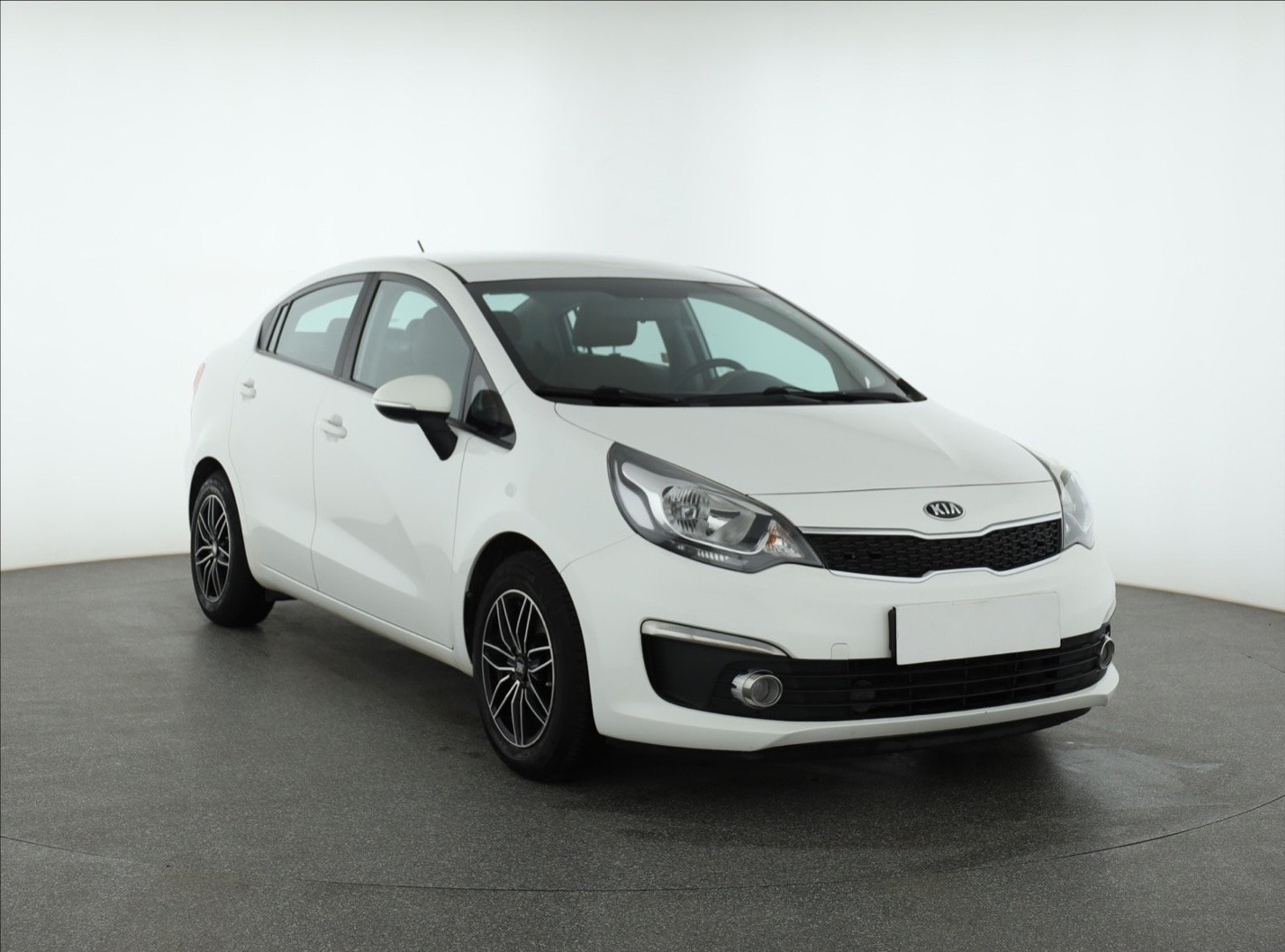 Kia Rio III , Salon Polska, Serwis ASO, Klimatronic, Parktronic