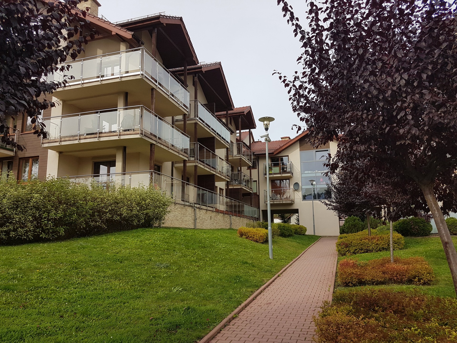 Apartament z prywatnym miejscem parkingowym