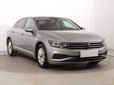 Volkswagen Passat B8 , Salon Polska, 1. Właściciel, Automat, VAT 23%, Klimatronic,-1