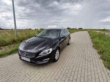 Sprzedam Volvo V60 benzyna 180 km-1
