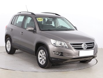 Volkswagen Tiguan , Salon Polska, 1. Właściciel, Klimatronic, Tempomat,