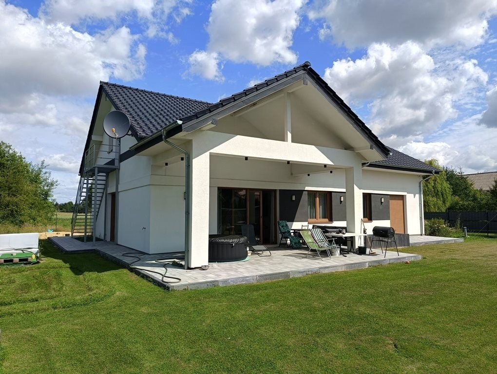 Dom na sprzedaż, 4 pokoje, 163 m², Trójca