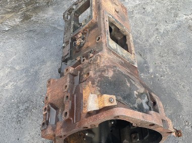 New Holland 8160 - obudowa skrzyni biegów 5164693-1