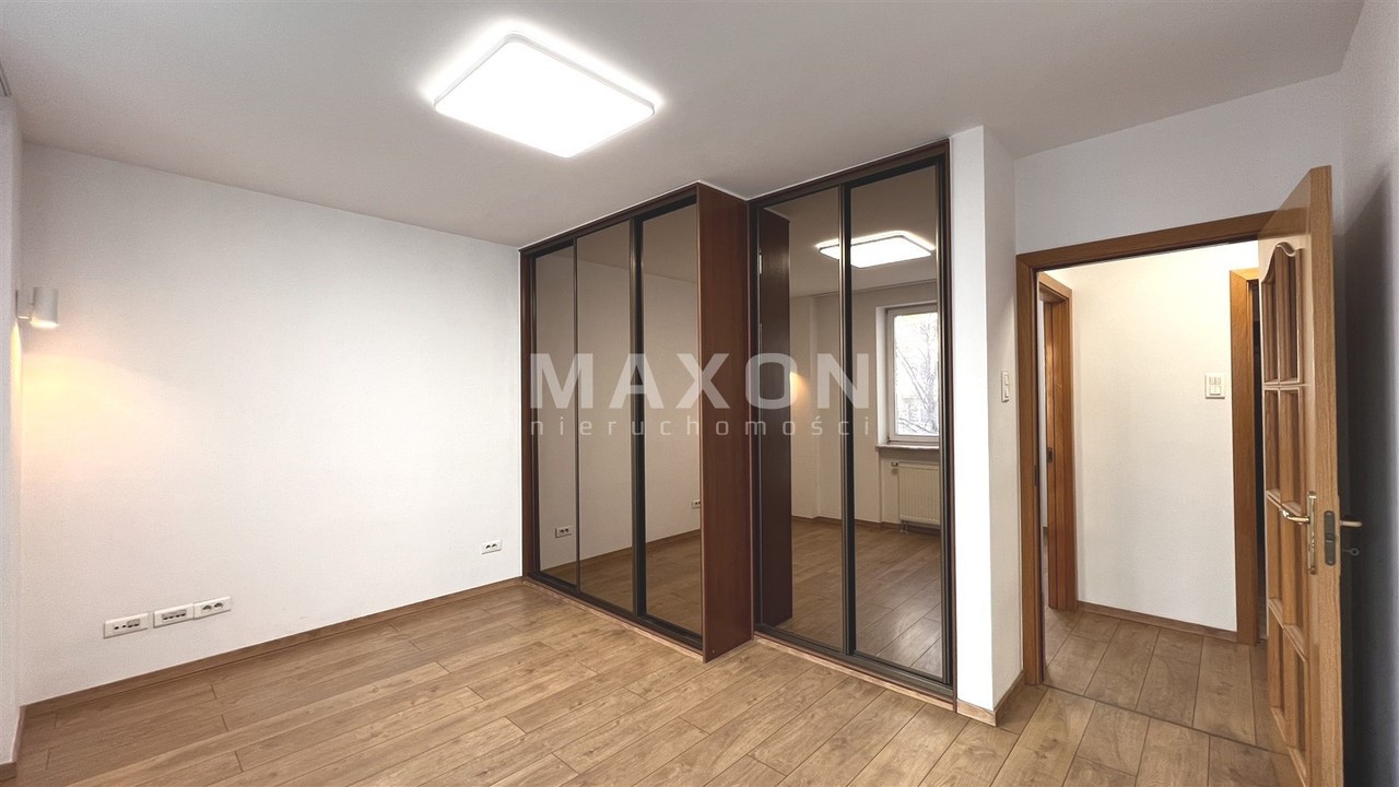 APARTAMENT NA SIENNEJ +2 MIEJSCA GARAŻOWE +komórka - Widok 4
