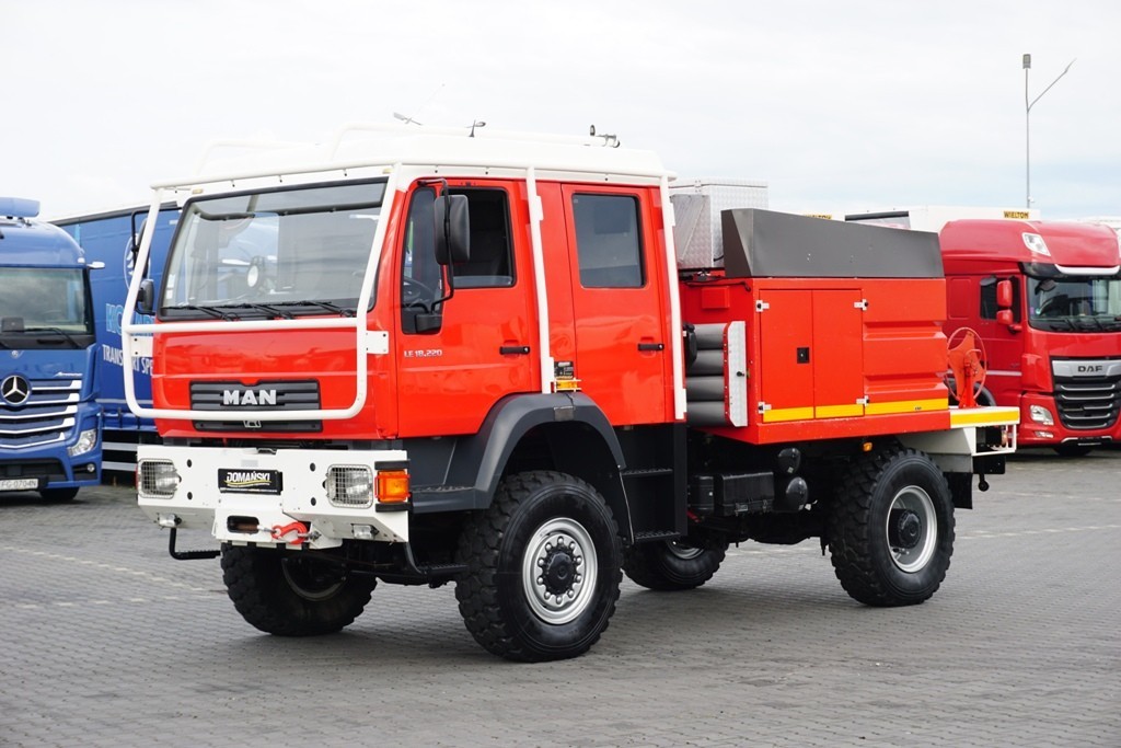 MAN 14. LE 220 / 4 X 4 / DOKA / STRAŻ POZARNA