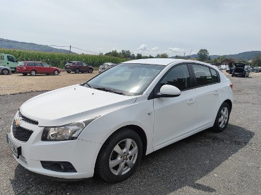 Chevrolet Cruze-1