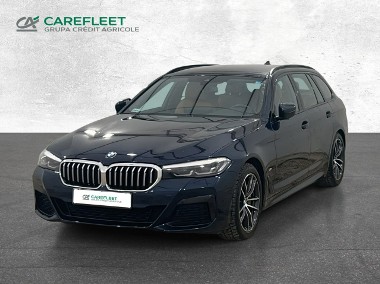 BMW SERIA 5 VII (F90) BMW 530i xDrive mHEV sport-aut Kombi-1