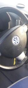 Volkswagen New Beetle-3
