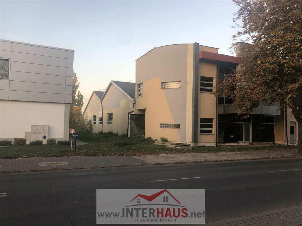 Hala o pow. 1222 m² z biurami i socjalem+ piwnica - Widok 2