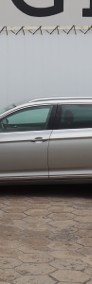 Volkswagen Passat B8 , Skóra, Navi, Klimatronic, Tempomat, Parktronic,-4