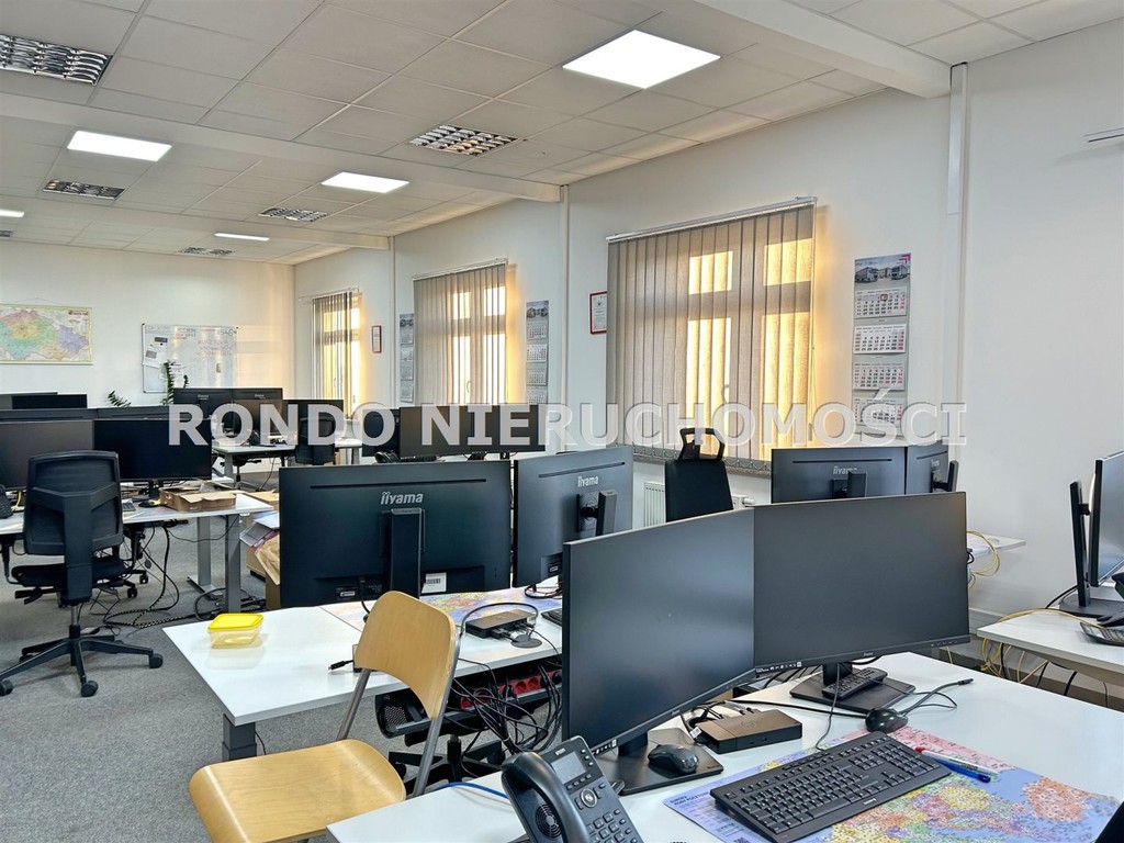 *moduł 190 m² - 5 pok.*socjal*m.parkingowe* - Widok 2