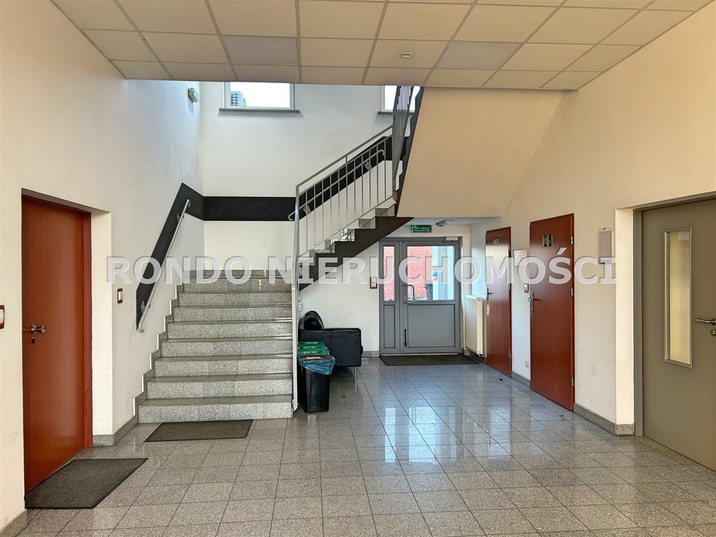 *moduł 190 m² - 5 pok.*socjal*m.parkingowe* - Więcej