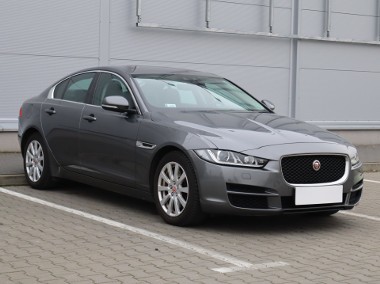 Jaguar XE I Salon Polska, Serwis ASO, Automat, Skóra, Navi, Klimatronic,-1