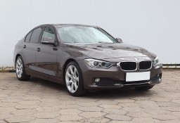 BMW SERIA 3 V (F30/F31/F34) BMW SERIA 3 , Automat, Navi, Xenon, Bi-Xenon, Klima, Tempomat, Parktronic
