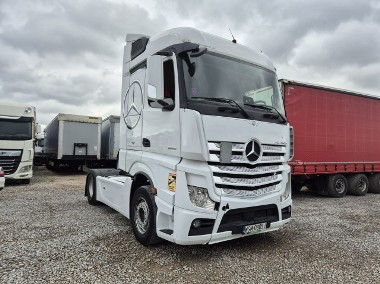 Mercedes-Benz actros-1