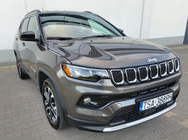 Limited 2.0 benzyna 200KM 4x4 2023r-1