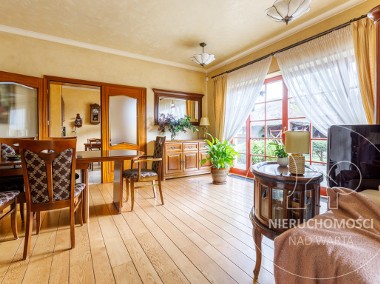 <p>Stylowy dom z malowniczym ogrodem</p>-1