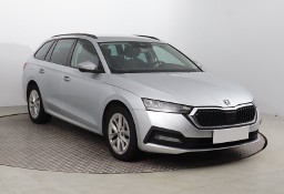 Skoda Octavia IV , Salon Polska, Klimatronic, Tempomat, Parktronic