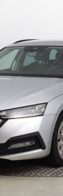 Skoda Octavia IV , Salon Polska, Klimatronic, Tempomat, Parktronic-3